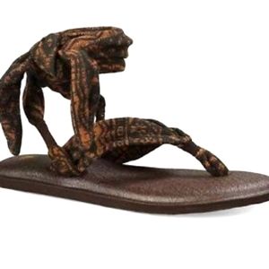 NWOT Sanuk Yoga Mat Ankle Tie Wrap Sandal - Size 9